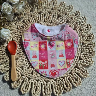 bavoir 0-9 mois motif peppa pig